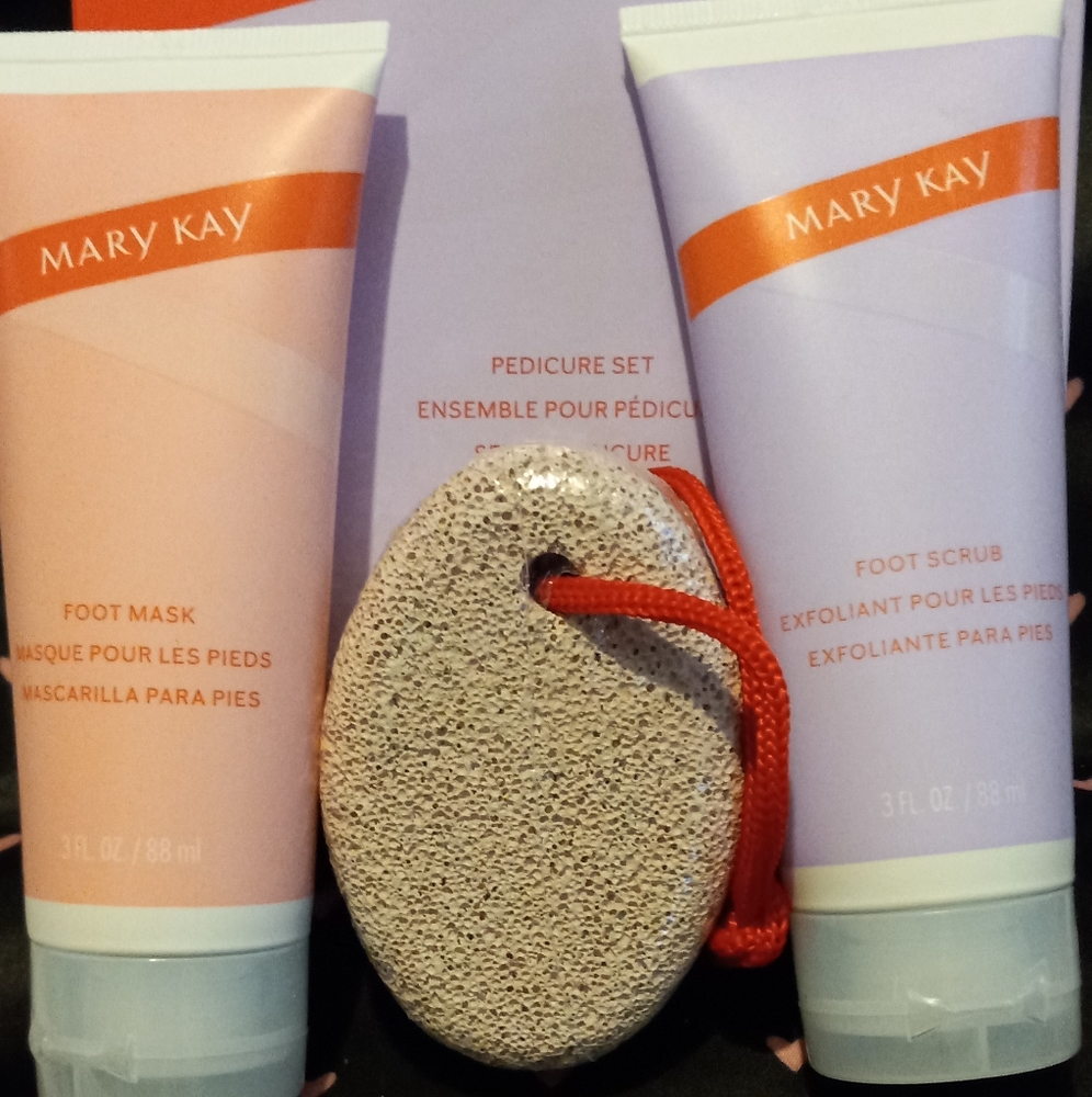 MK Pedicure Set